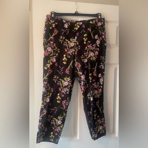 Flower cropped pants